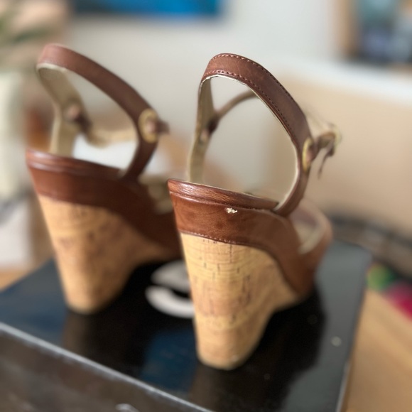 Guess Leather Wedges Sz 6.5 - Picture 5 of 8